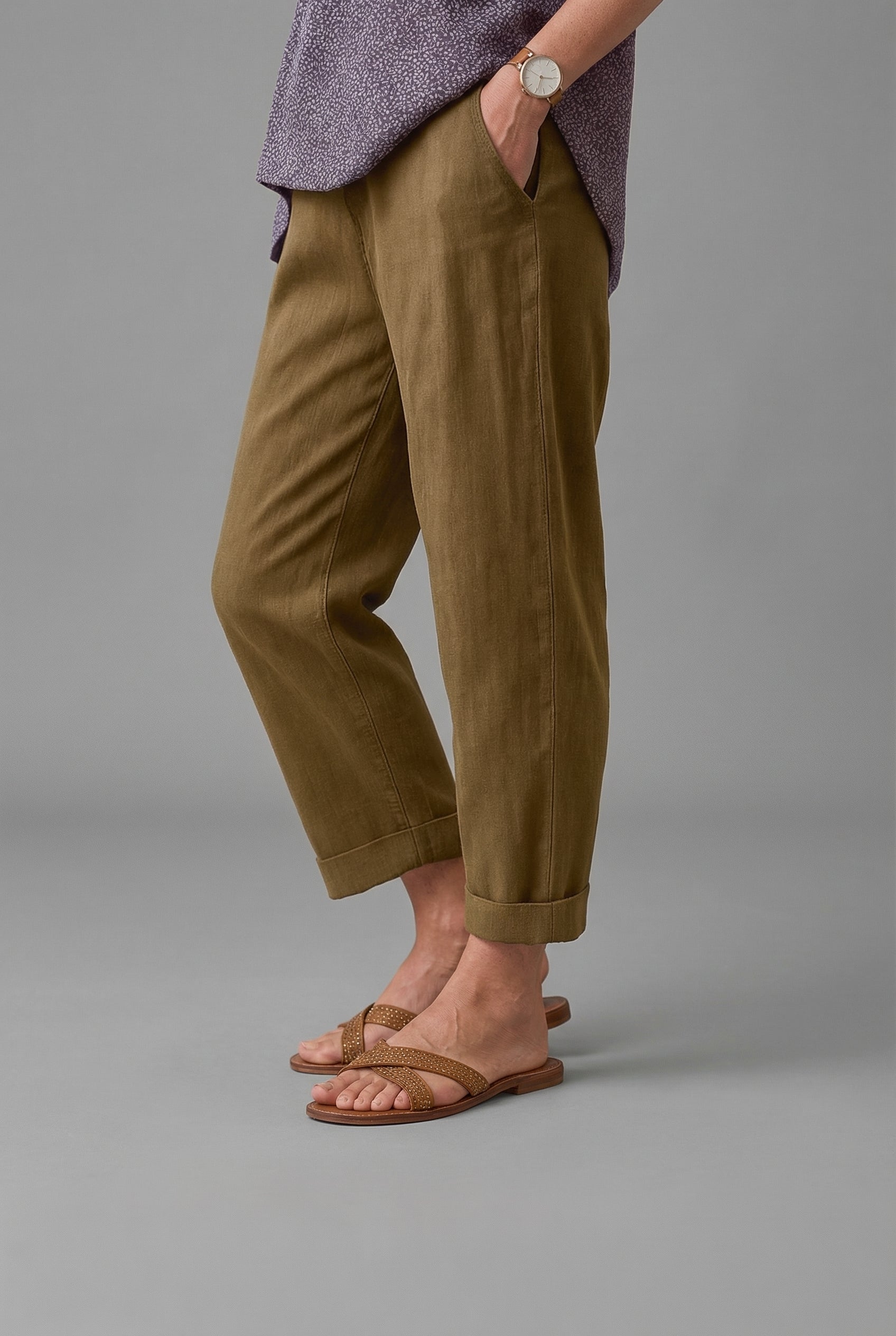 Women's Linen Cropped Tapered Trousers – High Waist Turn-Up Cuff with Side Pockets