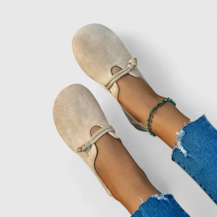 Women's Wide Toe Box Loafer – Cushioned Flat Shoe